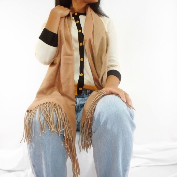 Elegant Duo Toned Scarf - Picture 2 of 3